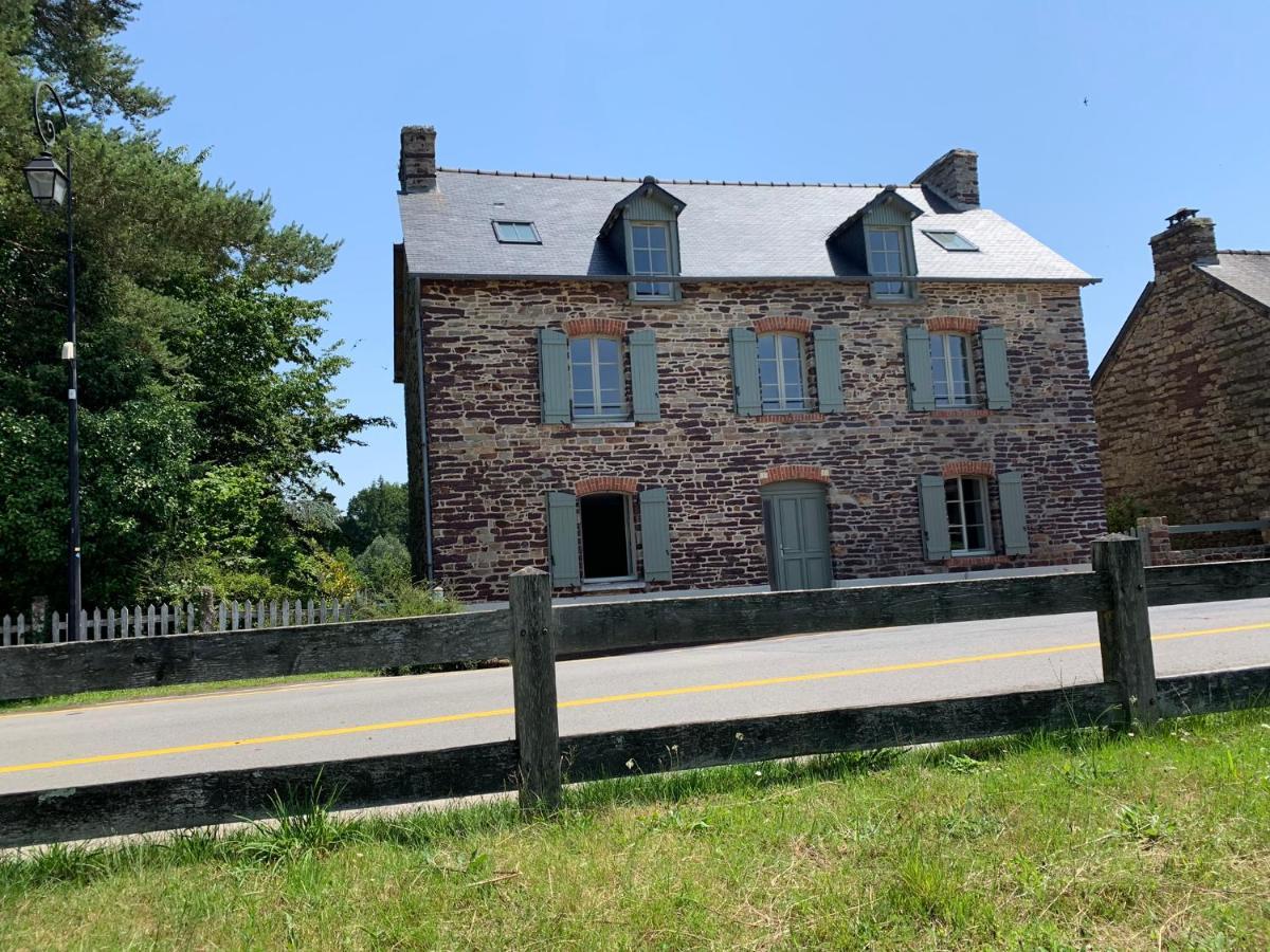 La Maison Des Legendes Paimpont Exterior photo