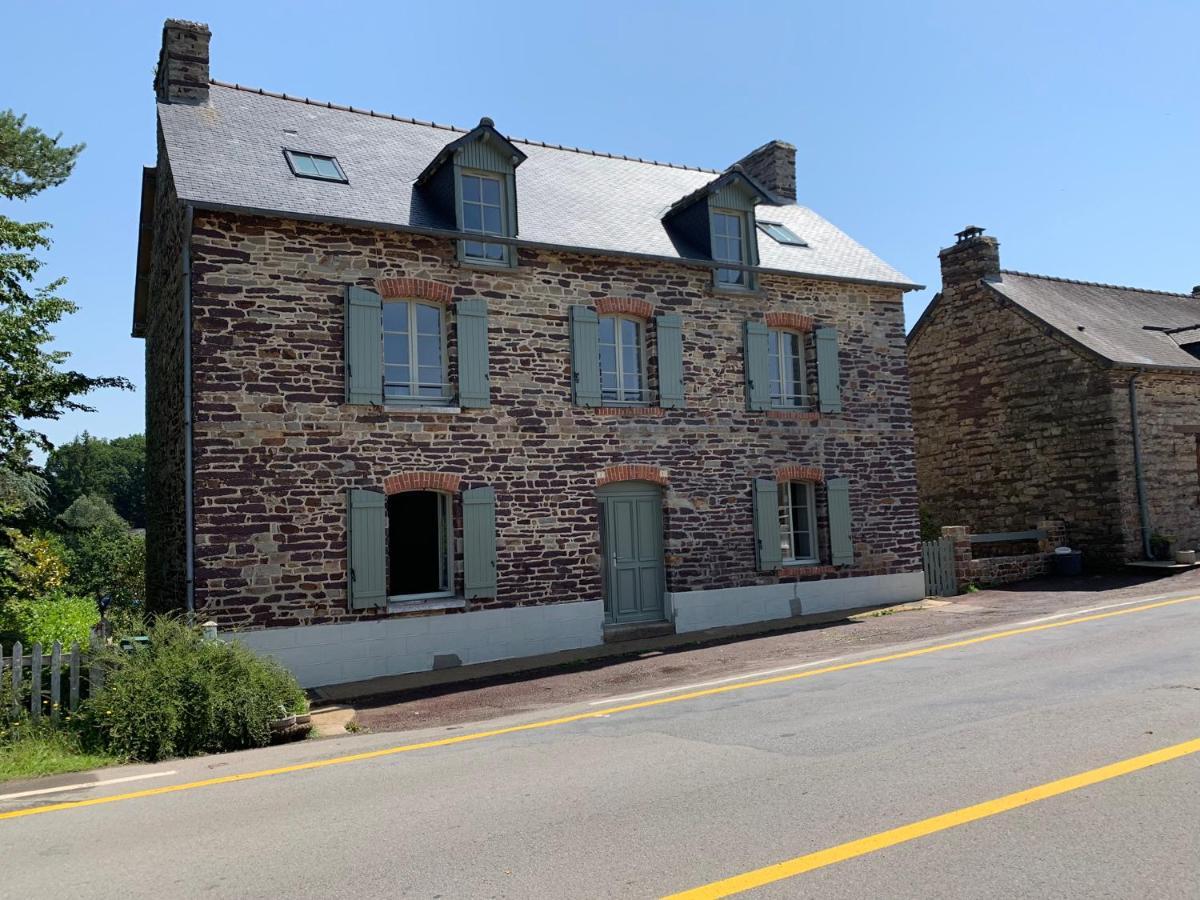 La Maison Des Legendes Paimpont Exterior photo